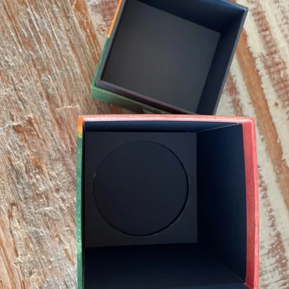 Sezane Art Box. - Picture 9 of 9